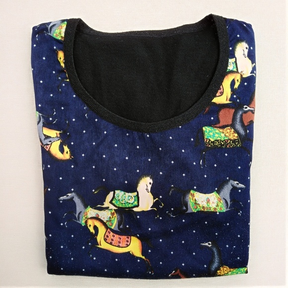 PETITE women's long sleeve silver lurex knitwear - Picture 3 of 3